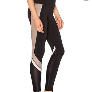 Alo Yoga Elevate NWT Leggings